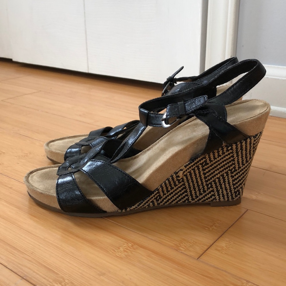 Aerosoles A2 Geometric Wedge Heels 8.5